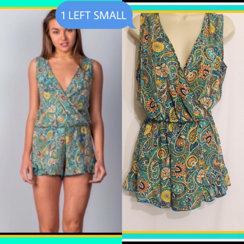 Turquoise Paisley Print Ruffle Romper Size S - Picture 9 of 9